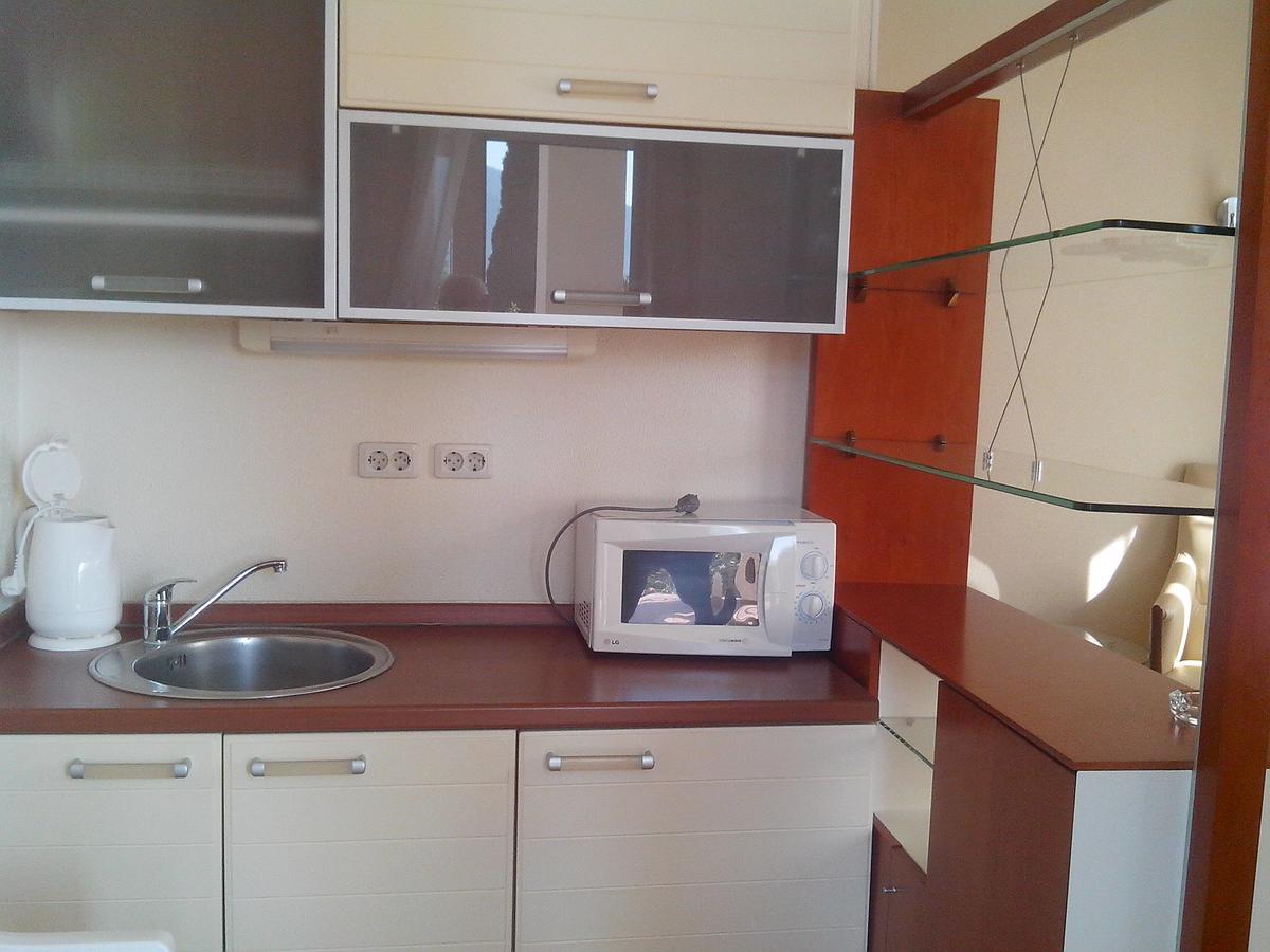 Бестужевский Дворик Gagra Exterior foto