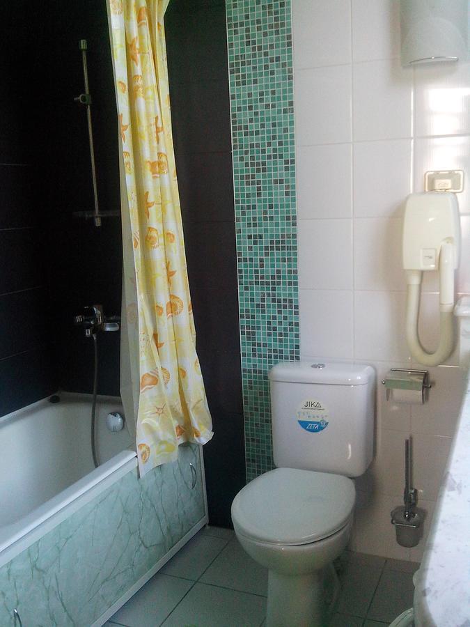 Бестужевский Дворик Gagra Exterior foto
