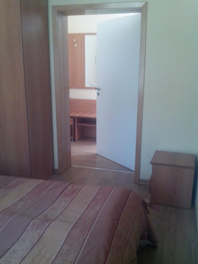 Бестужевский Дворик Gagra Exterior foto