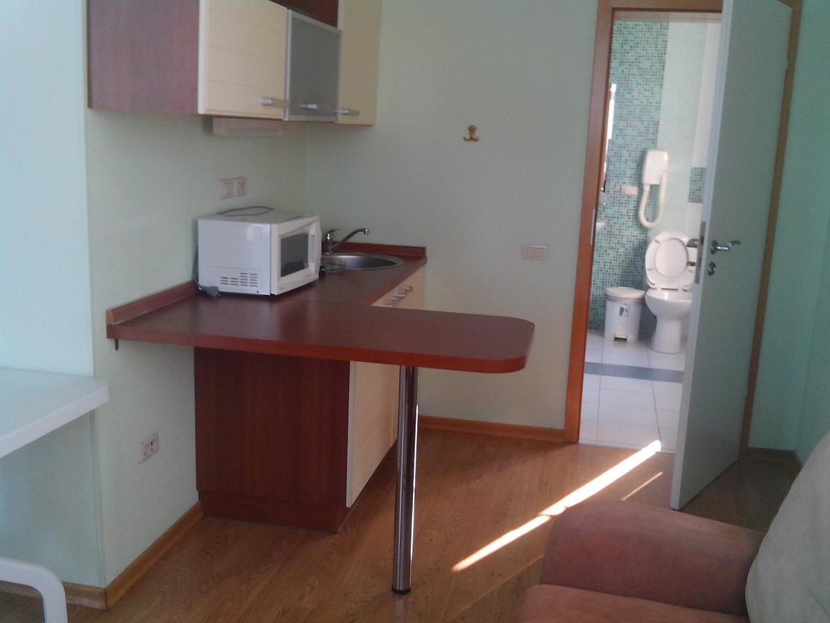 Бестужевский Дворик Gagra Exterior foto